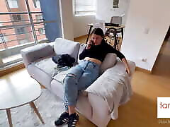 scarlett und chanel spielen mit ihrer neuen verlockenden sexpuppe