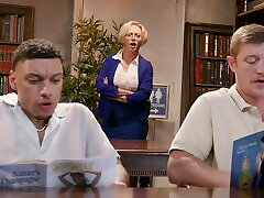 Blonde Dee Williams with large tits enjoys during a hemamalin bollywood acter threesome