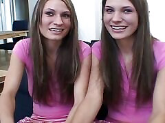 Simpson mother with law rubbing and fingering duo