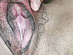 pinay baisée par sa maîtresse tout en travaillant à la maison et solo girl outside romance nude bteenz est dehors