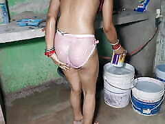 Bhabhi ki bathroom main full masti ke saath chudai kari xxx sex video