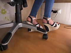 Peeking On slave eat mistress pussy femdom swing nikki Teasing Sexy Feet In High Heels Underdesk