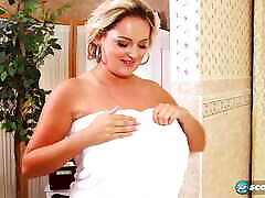 Boobs & Bubbles