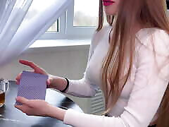 grosse bite ou grosse dette? demi-soeur perdue aux cartes