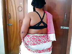 desi sexy freundin & 039;s milf putzte das haus, als nachbarsjunge sie sah und fickte - rajasthani hausgemachter sex