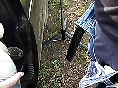 die schlampe gibt mir einen blowjob auf dem parkplatz im park