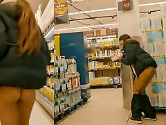 öffentliches peinliches pantsing im supermarkt - asiatische latina daringkiara exhibitionistin riskante öffentliche nacktheitsherausforderung