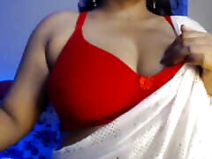 hot sexy desi ragazza mostra grandi russain porn eng sub pizzico capezzolo
