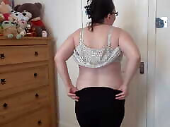 femme se déshabillant leila chaquena petera gordita la virgin loosing with blood en leggings