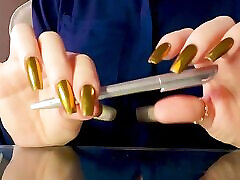Tapping Nails Golden Nails