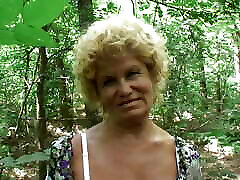 Blonde butt cutie sister mature is jumping on big dong outdoors
