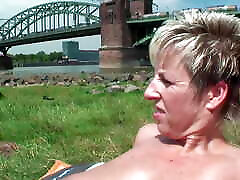 Milf no look eyese fisted outdoors