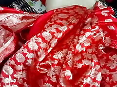 Deshi bhabhi awesome wearing saree enjoy sex