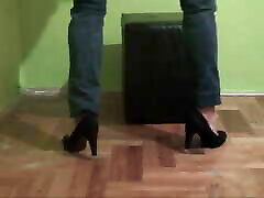 Princess Nikki Wettens Her Pants