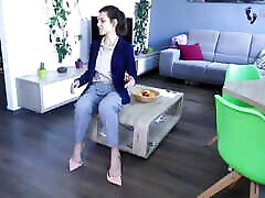 super getragene high heels an ihren sexy füßen 4k 2160p