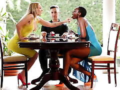 A Sexy Sight to See 3 - Sinfulxxx