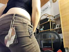 Italian girl farts wearing her new very tight jeans