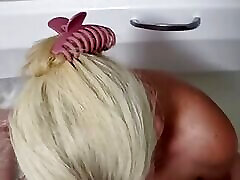 ta salope qui aime la pisse pov