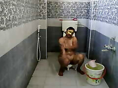 Horny Big Boobs Desi Aunty Taking Shower