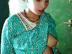 我为我的印度女朋友做爱，给她看我的公鸡哪个更好