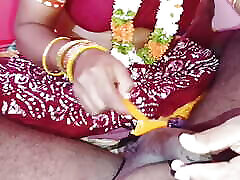 indische schöne saree stiefmutter fickt stiefsohn telugu schmutzige gespräche