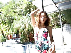 KISSING COUSINS - STRIPTEASE GIRL