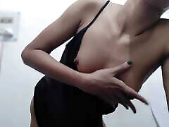 Hot cute girl squinting ???? fingering and playing with her pussy