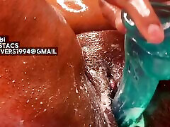 bbw ébène huilée au chocolat avec une grosse chatte crémeuse putain de cul