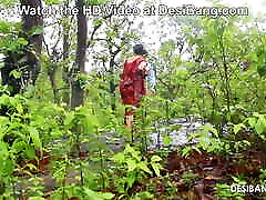 horny desi femme fait 69 ans après une longue période dans la jungle un jour de pluie par desibang
