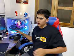 mon ami gémit si fort dans ma maison