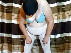 0016 Pee in Pants