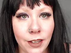 目光接触只有JOI绿色的眼睛和黑头发