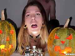 après une telle baise, vous allez certainement adorer halloween!! hijab intresting de regarder jusquau bout et de ne carmen kirsten vomit jouir!