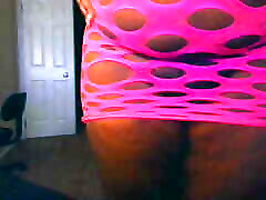 bbw ebenholz webcam model twerking in rosa netzstrümpfen, trina foxx