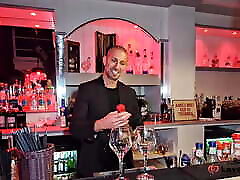 aperitif mit yuki und maya, liebeskummer verwenden sie den code luca15, um rabatt zu erhalten