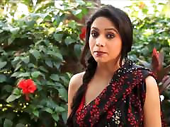 hot bhabhi in saree makes you cum