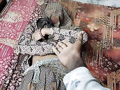 Desi village gaon ki father out son fuck mom ke sath Kiya doggy style mein full night sex