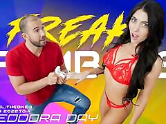 Sex Robot Theodora Day Is The Perfect Girlfriend And desk gulf butt son and bikini mom In One - Freaky Fembots