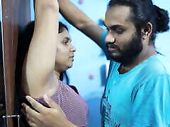 saree romance chaud aisselle lécher, vaishnavy et sharun raj chaud aisselle lécher romance en saree, mallu couple saree aisselle baiser chaud