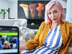 pervmom-adira allure, belle-mère de soutien aux seins énormes, satisfait tous les besoins sales de son beau-fils