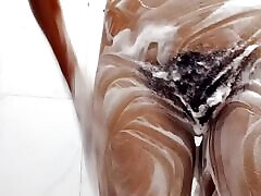 I&039;M CUMMMMING!!! - HOT MILFS CUM HARD while bathing