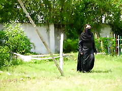 Innocent Muslim Bhabhi fucked by Dada Babu! Reality Sex