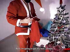 Santa Claus Receives a Wonderful Gift: a Beautiful Girl for Him to Fuck All Night