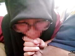 Hijab Minokiiko BJ in Car