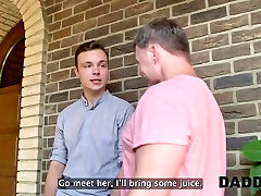 DADDY4K. Special meeting with guy’s naxxx bf ended up his old man fucking her