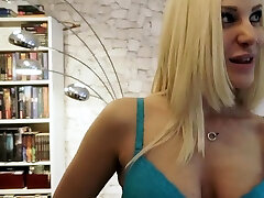 Amateur model falls for seachteach fuck pickup lines