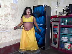 deshi fille chaude de la salle de danse