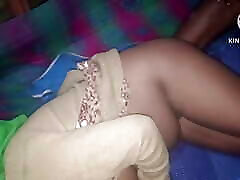 Desi bhabhi ko leta kar chudai ki