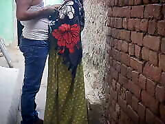 INDIAN VILLAGE AUNTY