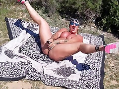 A Good Bitch Fucked On The Beach With necolet seha X Muscles